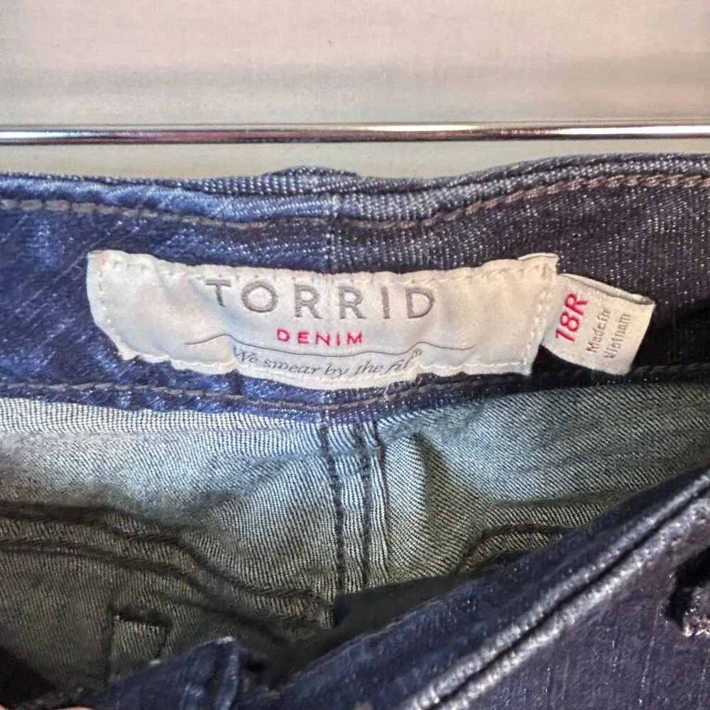 Torrid Women's Blue Denim Mid-Rise Boyfriend Jeans Size 18R - Picture 5 of 14